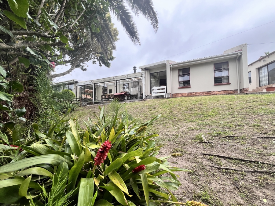 4 Bedroom Property for Sale in Dana Bay Western Cape